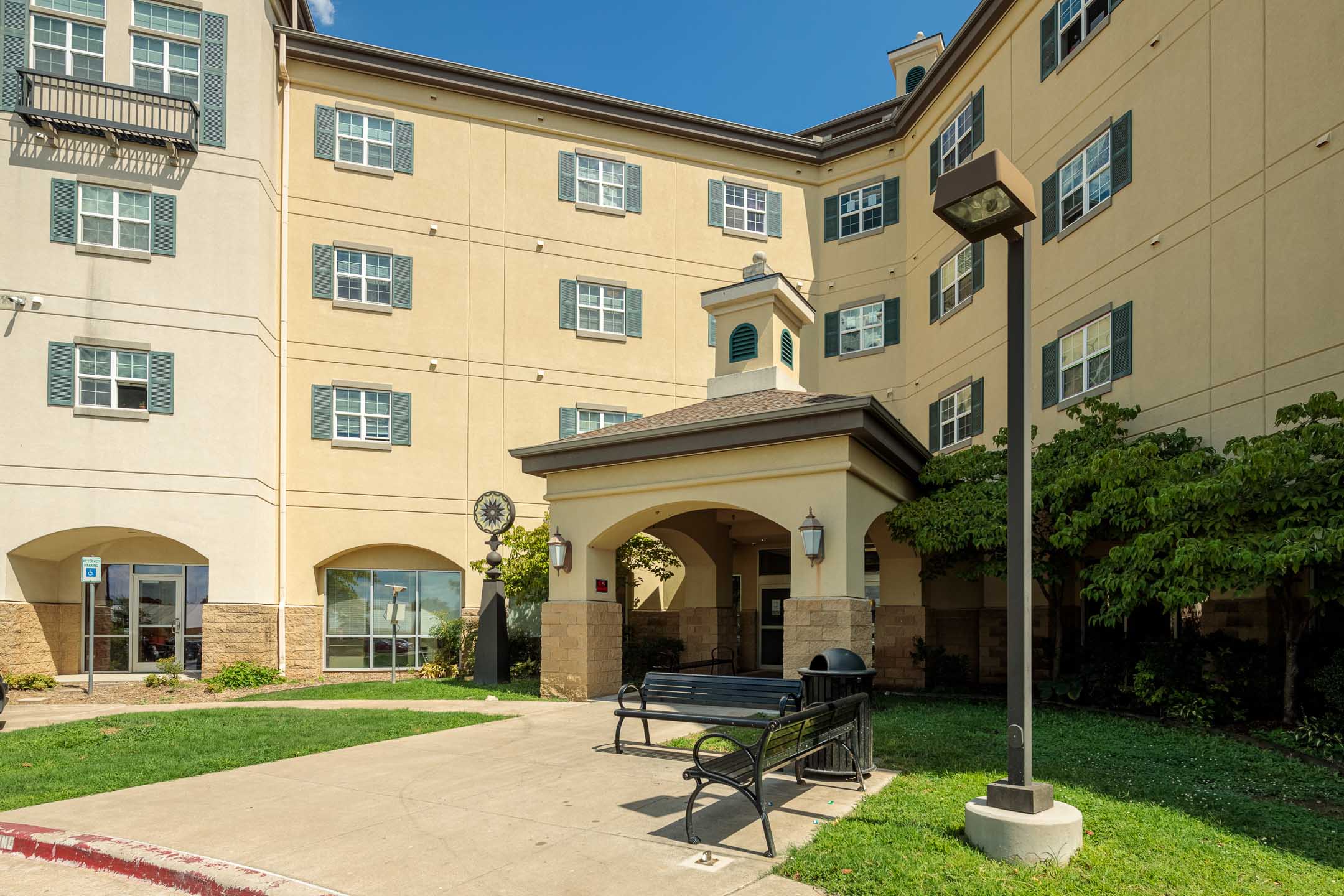 Yale Avenue Apartments Front Exterior