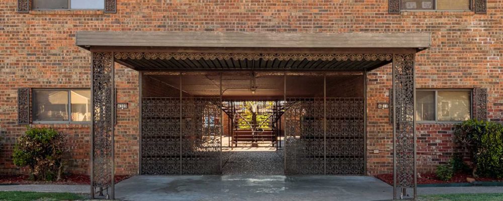 Abbey Road Apartments Front Entrance View